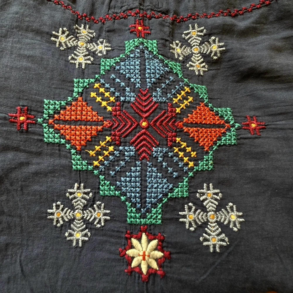 Johnny Was 3J Workshop Embroidered Bohemian Peasant Blouse Size Medium Blue - Picture 2 of 14